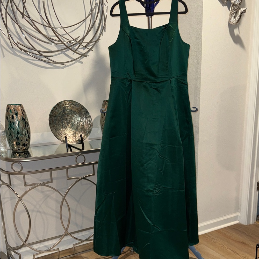 ‼️REDUCED‼️Zanzea Emerald Green Sleeveless Maxi Dress